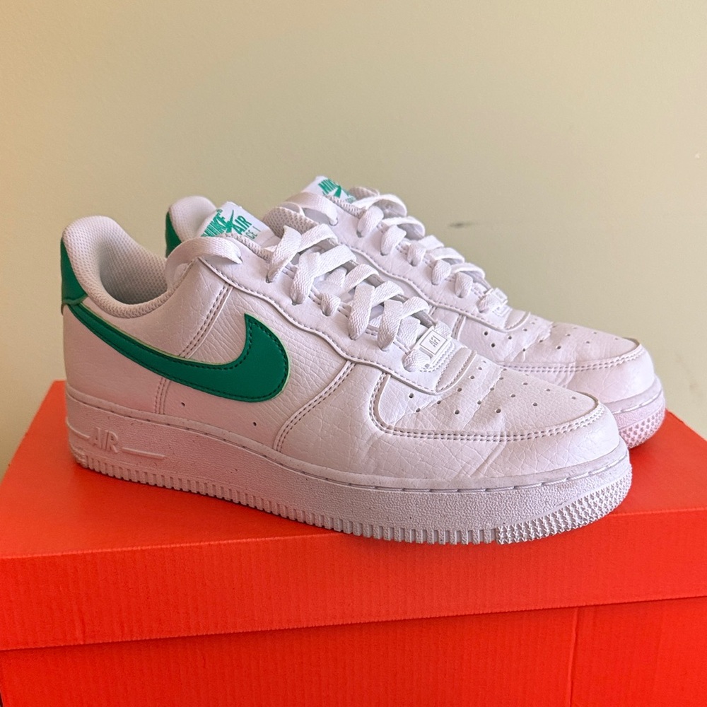 Nike Air Force 1 ‘07, white w green, 8